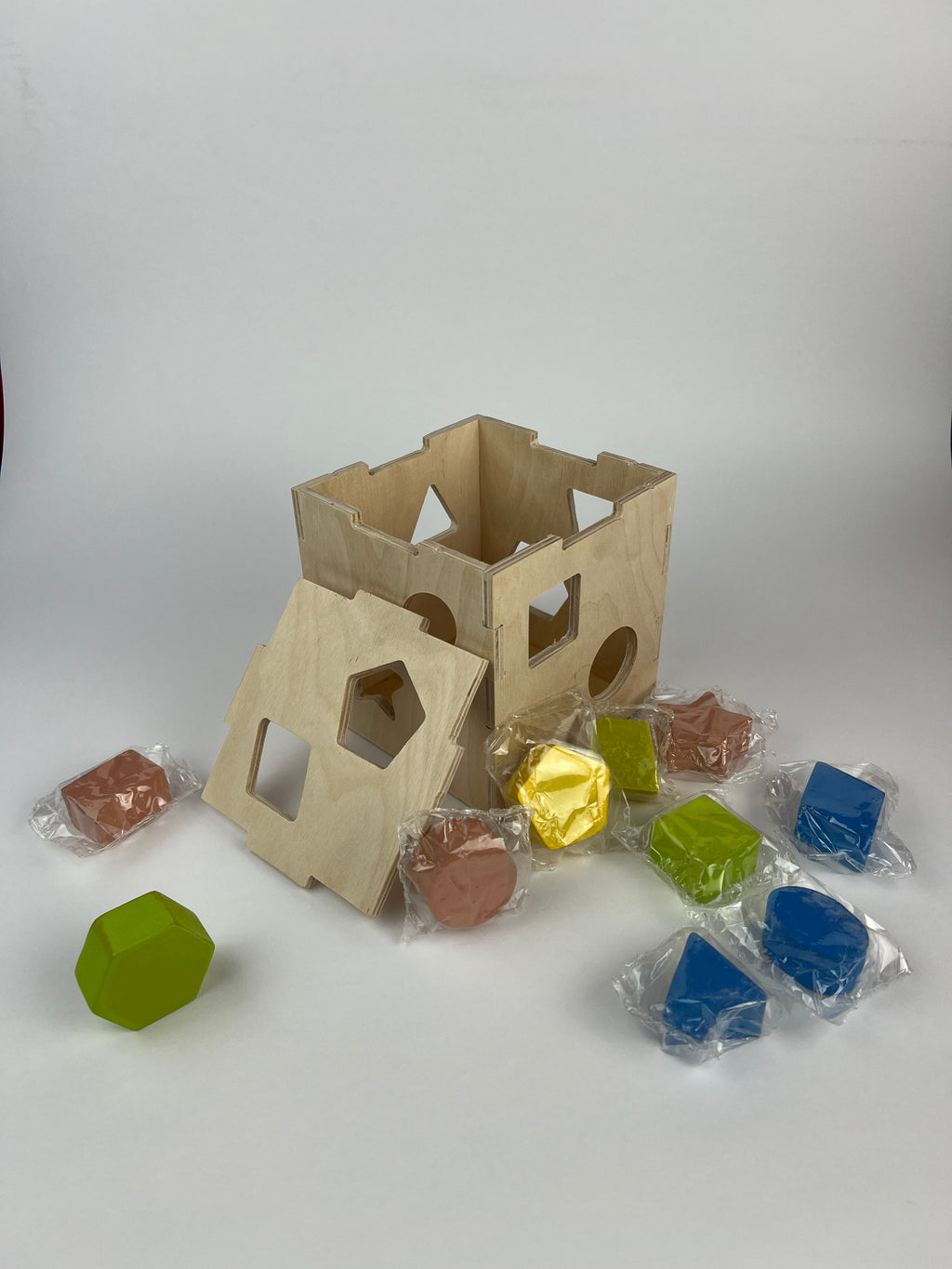 Small Shapes Box
