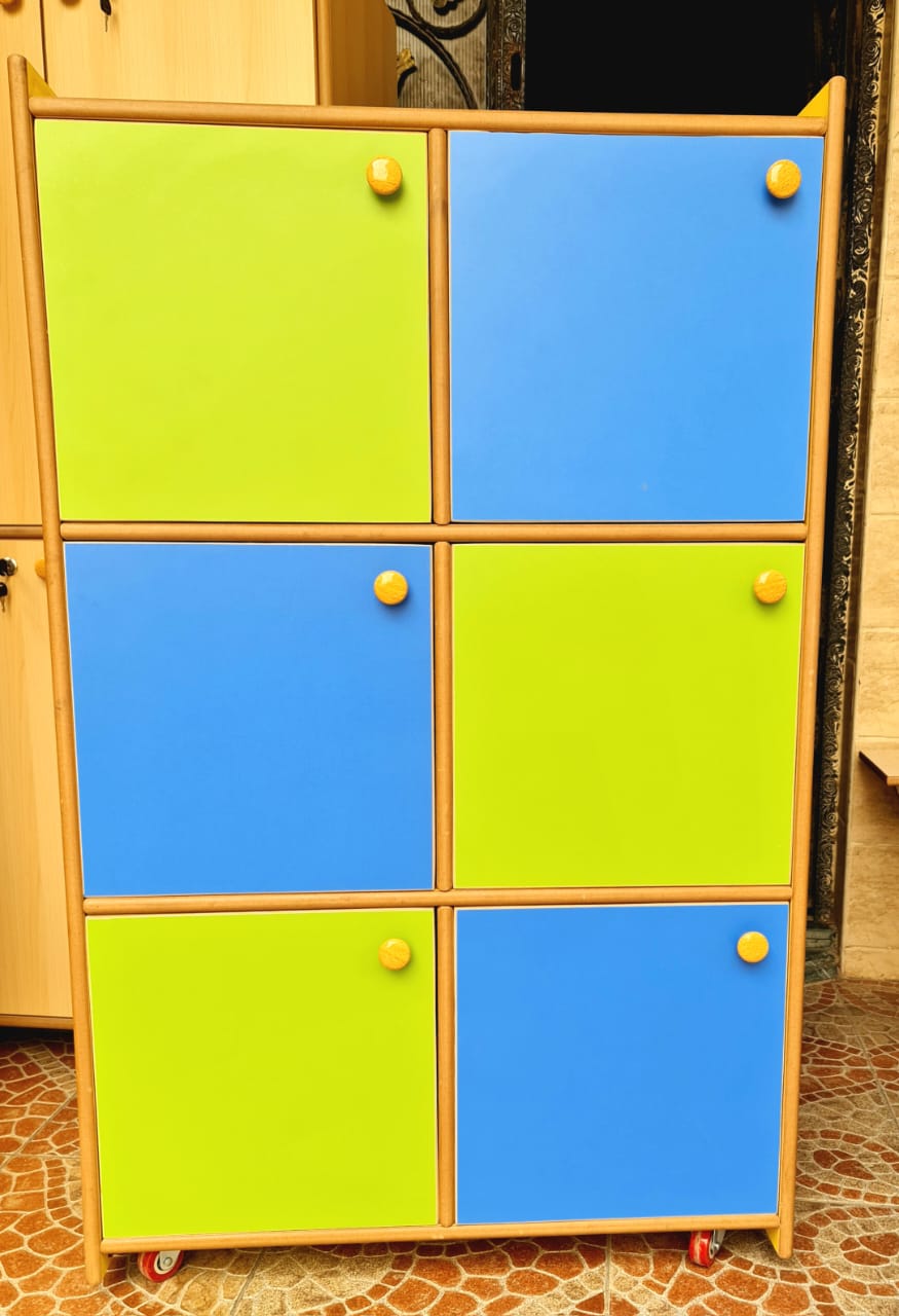 6 Box Storage Unit ( Closed / Locker )