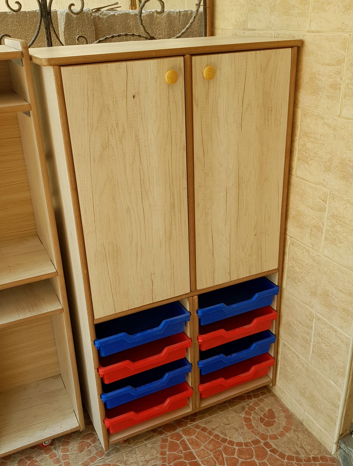 Closed Shelves plus Drawers 120 cm
