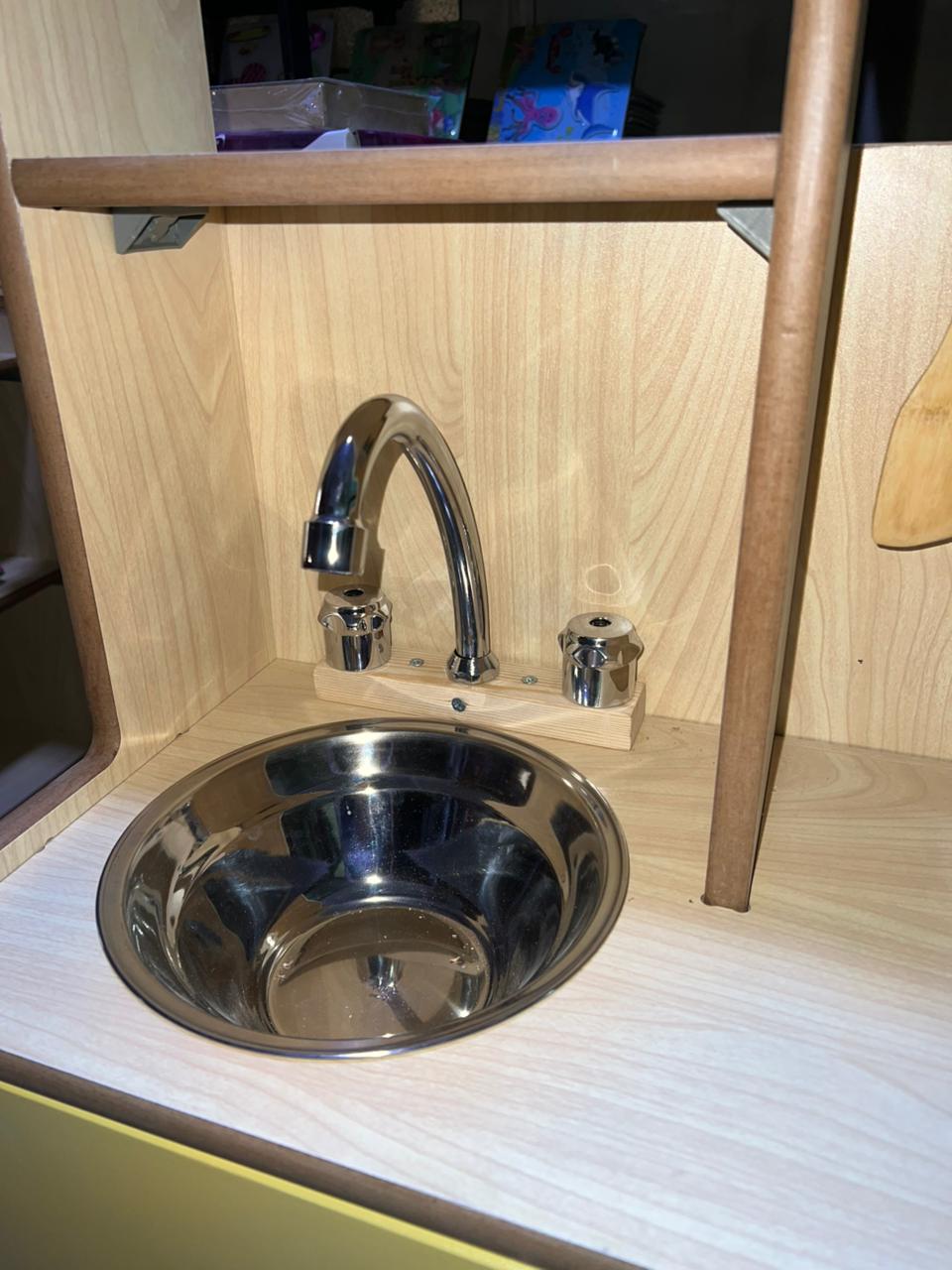 Small kitchen set
