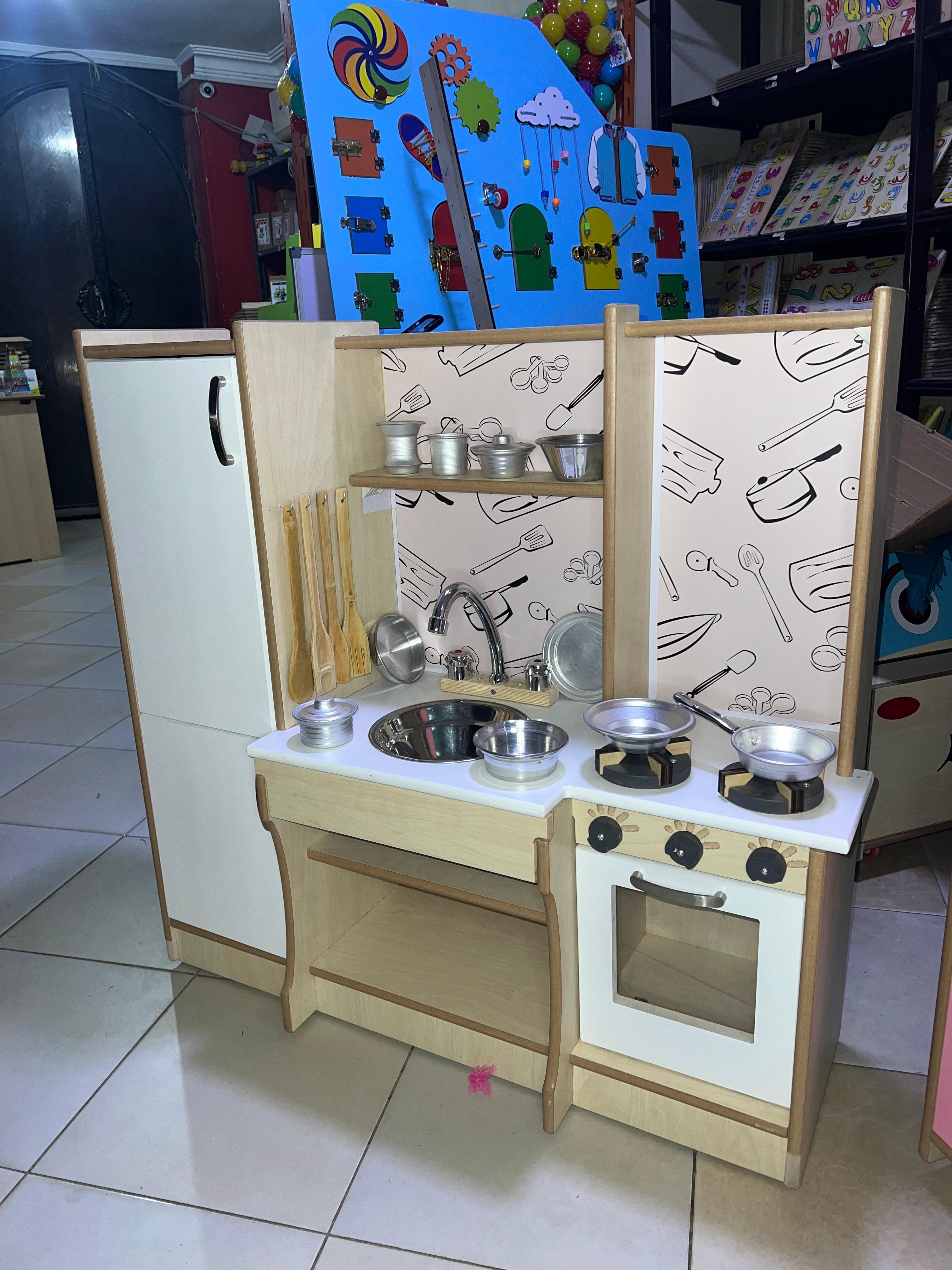 White Kitchen Small